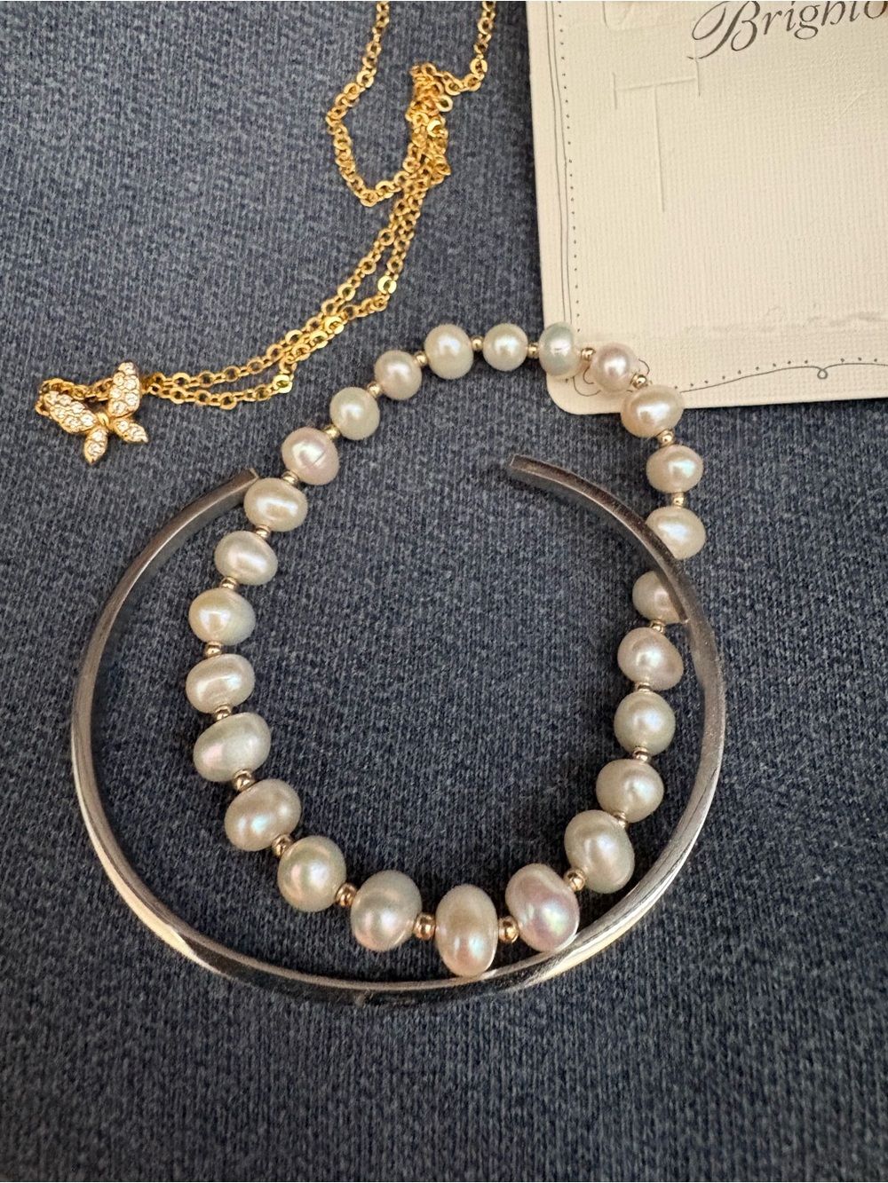 Pearl bracelet